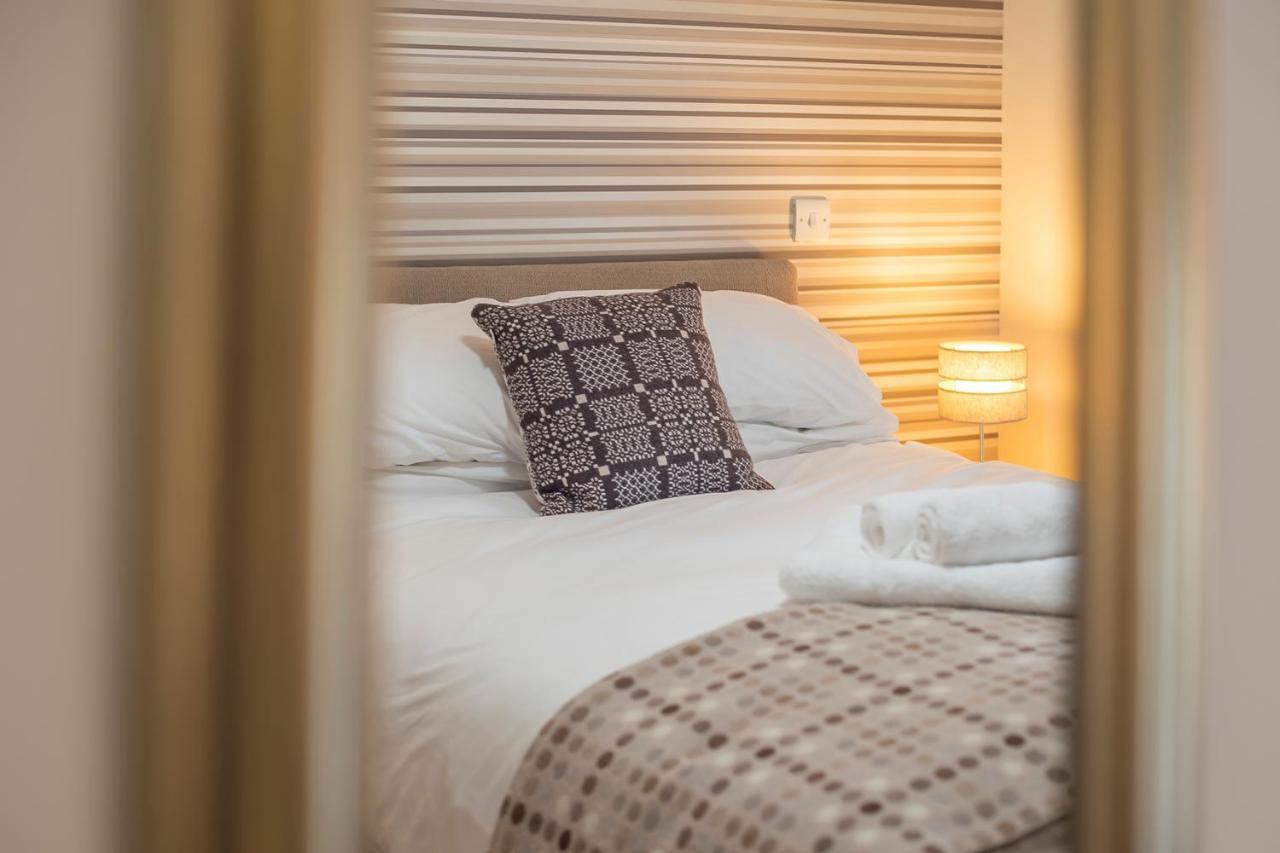 The Nags Head Inn Abercych Экстерьер фото